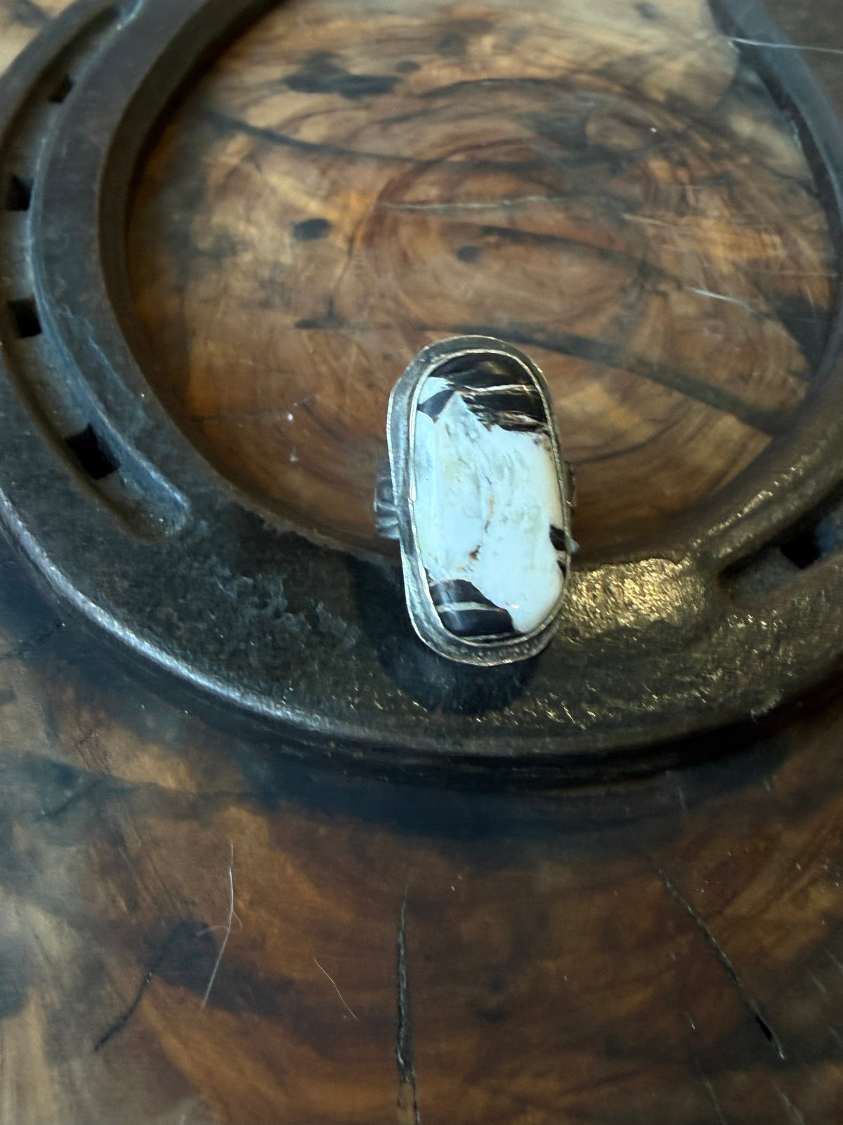 Dorothy Series | White Buffalo Patterned Silver Ring | Size 6