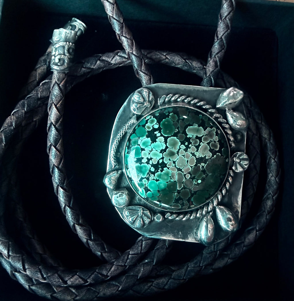 Heritage Series | Polychrome Hubei Turquoise Western Bolo