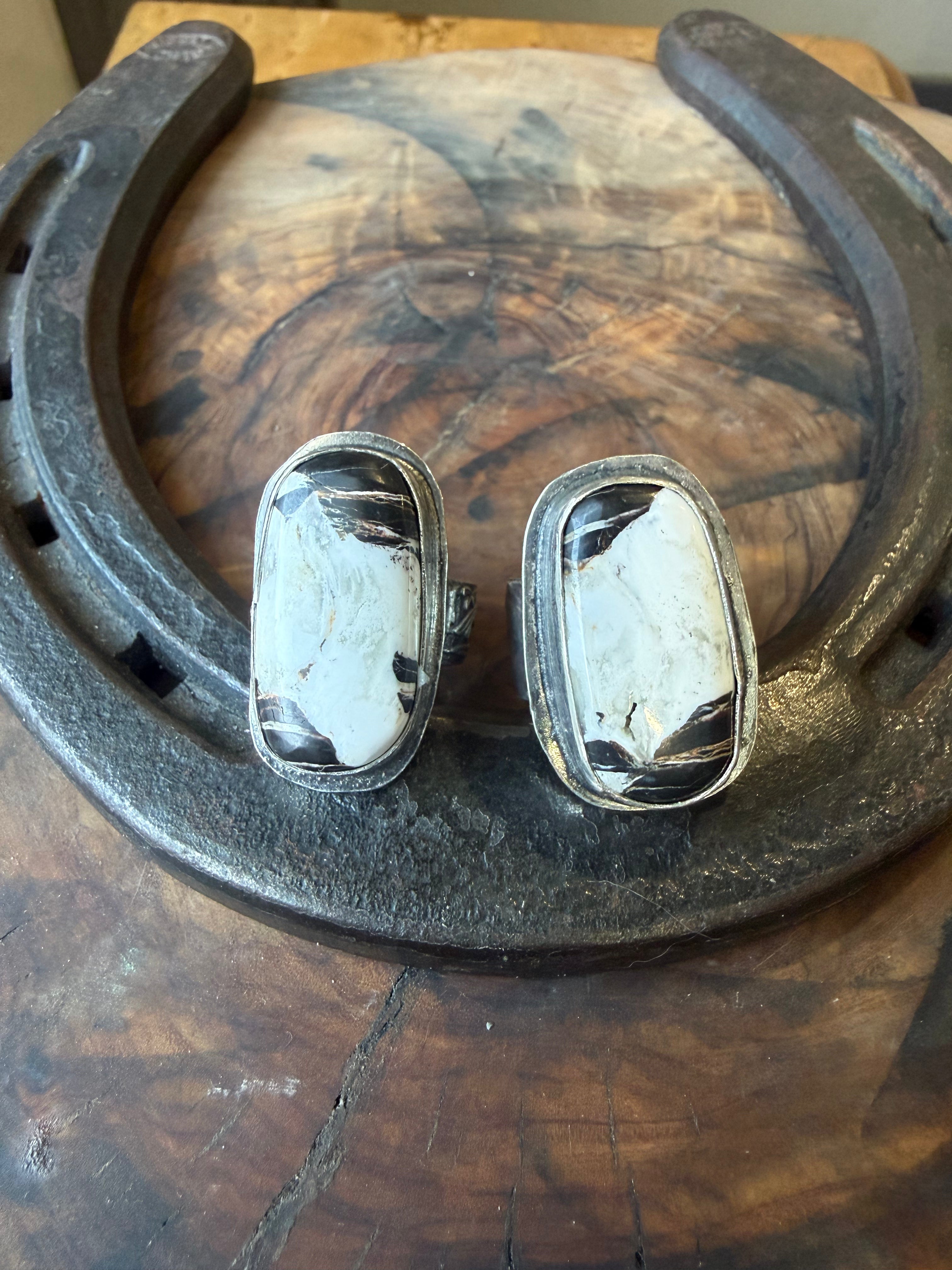Dorothy Series | White Buffalo Patterned Silver Ring | Size 6